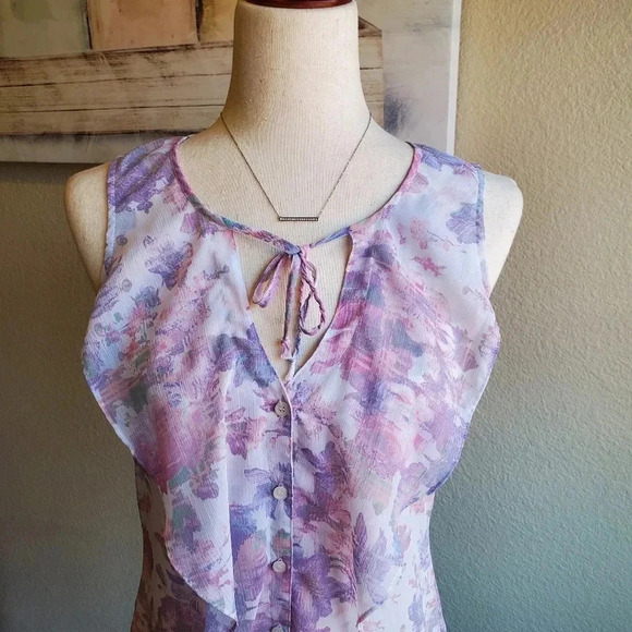 MAURICES | Sleeveless Button Up Top in Abstract Floral sz XS - Picture 3 of 11